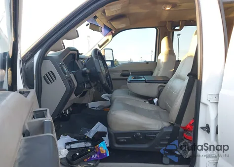 2008 Ford F-250 Xlt z USA, uszkodzony, nr VIN 1FTSW21R48EA05085